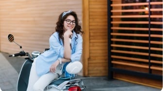 7 Rekomendasi Sepeda Motor untuk Remaja Perempuan: Model Stylish dan Nyaman, Mulai Rp19 Jutaan!
