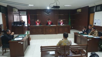 Drama di Pengadilan Negeri Sleman: Gugatan Perdata Ijazah Jokowi Berlanjut, Intervensi Ditolak UGM