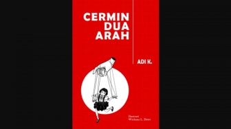 Review Buku Cermin Dua Arah, Sebuah Fiksi Mini yang Bermakna Ganda