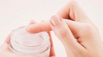 5 Rekomendasi Skincare Merek Terkenal untuk Pelajar dan Mahasiswa, Harga Murah dan Wajah Sehat!