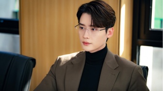 Drama Korea Law And The City Pamer Persona Lee Jong Suk sebagai Pengacara Kece