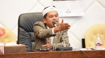 Dedi Mulyadi Mau Anak Sekolah Masuk Jam 6 Pagi, Komisi X DPR: Tolong Dikaji Dulu Secara Mendalam