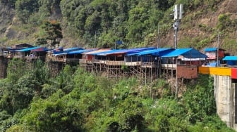 Gubernur Sumbar Geram Pedagang "Kuasai" Jembatan Kelok 9: Jangan Dirusak, Membangun Itu Tidak Mudah!