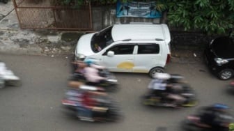Anti Boros! Daftar Mobil Bekas Irit BBM di Bawah Rp100 Juta yang Wajib Anda Lirik Tahun Ini