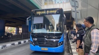 Rano Karno Resmikan Transjabodetabek D41 SawanganLebak Bulus, Begini Rutenya