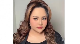 Mau Salim ke Ridwan Kamil, Lisa Mariana Kembali Tampil Cetar di Sidang Hari Ini