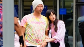Kisah Cinta Dakota Johnson dan Chris Martin, Kini Putus Usai 8 Tahun Pacaran