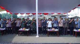 Idul Adha Penuh Makna: PERURI Salurkan Bantuan Hewan Kurban Wujud TJSL di Karawang
