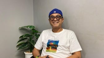 Karena FOMO, Kiki Narendra Cat Rambut Pink di Korea: Tentu Saja Gagal!