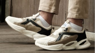 4 Dad Shoes Brand Lokal untuk Tampil Kece Saat Hangout, Super Nyaman!