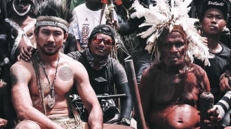 Denny Sumargo Kecam Aktivitas Tambang Nikel di Raja Ampat: Tanah Papua Bukan Ladang Eksploitasi