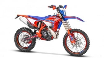 5 Rekomendasi Motor Trail 2 Tak Terbaik 2025 untuk Pencinta Off-Road, Harga Mulai Rp30 Jutaan