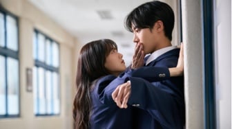 Tayang Akhir Juni, Drama Head Over Heels Bagikan Momen Intens Pemeran Utama