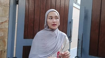 Sapi Limosin Ayu Ting Ting, Nyaris Kepleset saat Diturunkan dari Mobil