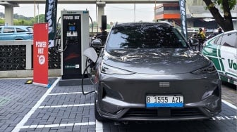 Geely Gandeng Voltron Sediakan Stasiun Pengisian Daya di Jaringan Diler Resmi
