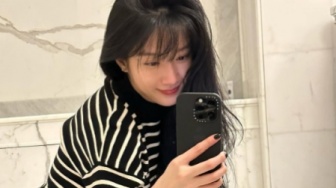 5 Outfit dan Hairdo ala Moon Ga Young, Tampil Kece di Segala Suasana!