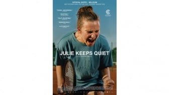Review Film Julie Keeps Quiet: Yang Memilih Nggak Terlalu Banyak Bicara