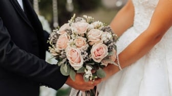 Stop Tanya 'Kapan Nikah?' Ini Fakta Mengejutkan Angka Pernikahan di Sumsel