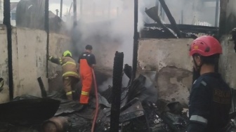 9 Rumah di Karuwisi Kota Makassar Ludes Terbakar