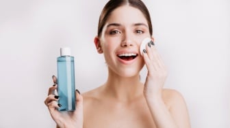 5 Rekomendasi Brightening Toner yang Efektif Mencerahkan Kulit Kusam