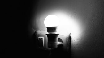Cara Memilih dan Memasang Lampu Tidur: Tidur Nyenyak, Bangun dengan Tubuh Segar!