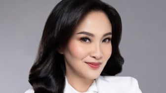 Dijodoh-jodohkan dengan Dedi Mulyadi, Ini Agama yang Dianut Sherly Tjoanda