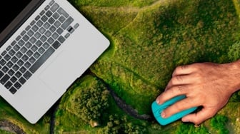 Jejak Karbon Digital: Saat Internet Diam-Diam Membakar Bumi