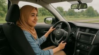 3 Mobil Bekas Keren di Bawah Rp 100 Juta untuk Wanita, Irit dan Nyaman Buat Sehari-hari!