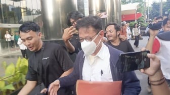 Dikepung Wartawan di KPK, Eks Sekjen Kemnaker Pilih Ngacir usai Diperiksa Kasus Pemerasan Calon TKA