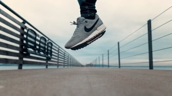 5 Rekomendasi Sepatu Lokal Terbaik untuk Lari Maraton: Nyaman, Harga Bersahabat