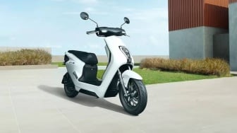 5 Rekomendasi Motor Listrik Terbaik di Indonesia: Irit, Canggih, dan Stylish!