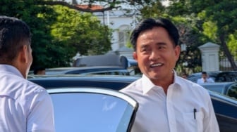 Yusril Bicara Kepastian Hukum Demi Ekonomi 8 Persen, Tapi Program Pemerintah Tanpa Payung Hukum