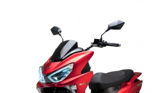 Apakah Motor Listrik Polytron Fox R Bisa Di-cas di Rumah? Ketahui Daya Listrik yang Aman