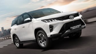 Toyota Fortuner Neo Drive Rilis, Apa Bedanya dengan Fortuner Reguler di Indonesia?
