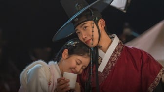 7 Rekomendasi Film dan Drama Korea Terbaru di Viu, The First Night With The Duke Tayang Hari Ini