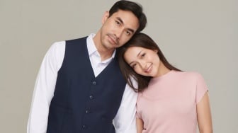 Series Sugar Daddy Tembus 1 Miliar di VIU, Darius Sinathrya Bikin Netizen Ngayal Punya Om-Om