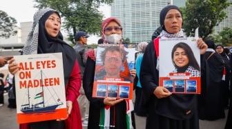 Aksi Solidaritas untuk Kapal Madleen di Kedubes AS