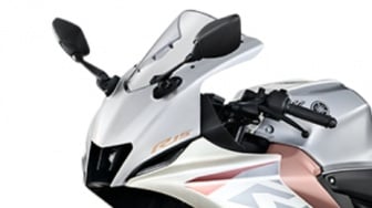 Ubahan Frontal Yamaha R15: Pakai Jubah Barunya Antimainstream