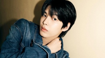 Sat Set! Intip 4 Daily Look Park Yoon Ho yang Cocok Buat Ngampus
