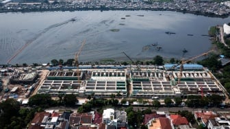 Foto udara proyek pembangunan Pengelolaan Air Limbah Domestik atau Jakarta Sewerage Development Project (JSDP) Zona 1 di kawasan Pluit, Jakarta, Kamis (12/6/2025). [ANTARA FOTO/Sulthony Hasanuddin/bar]