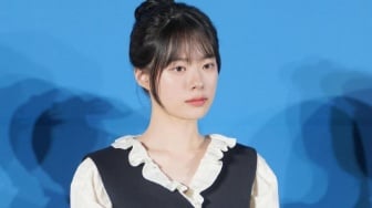 4 OOTD Manis ala Lee Jae In yang Bikin Gaya Makin Menawan