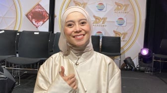 Tak Hanya Emak-Emak, Fanboy Lesti Kejora Bikin Publik Tercengang