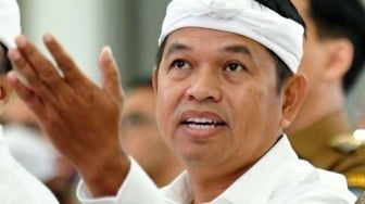 Keputusannya Dipertanyakan, Dedi Mulyadi Ungkap Alasan Larang Pejabat Rapat di Hotel
