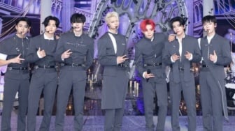 ENHYPEN Blak-blakan Bicara Rindu yang Membakar Kalbu dalam Bait Flashover