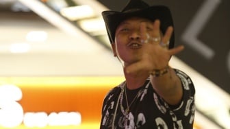 Dari Polisi ke TikTok Influencer: Perjalanan Unik Ade Irwan Siloy yang Menginspirasi