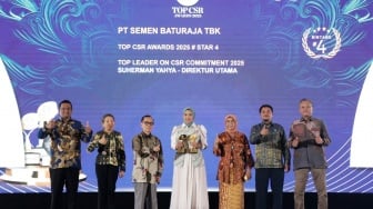 Bukti Konsistensi Keberlanjutan, Semen Baturaja Sabet 2 Penghargaan TOP CSR Awards 2025