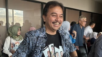 Disita Bareskrim, Roy Suryo Pertanyakan Penyitaan Koran Pengumuman Hasil Ujian Masuk UGM Jokowi