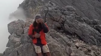 Nekat Mendaki Merapi Saat Status Siaga, Pendaki TikTok Ini Diburu Balai TNGM
