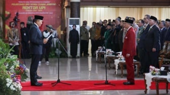 Pelantikan Rektor UPI Pakai Bahasa Inggris, Waka DPR RI Walkout: Ini Pelanggaran Undang-undang!
