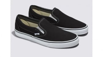 5 Sepatu Lokal Mirip Vans Classic Slip-On, Tetap Stylish dengan Budget Tak Sampai Rp300 Ribu